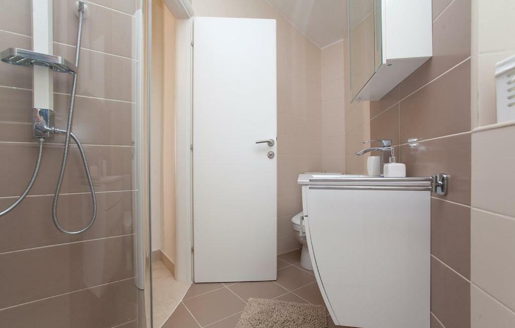 Beautiful Apartment By The Sea Prižba Esterno foto