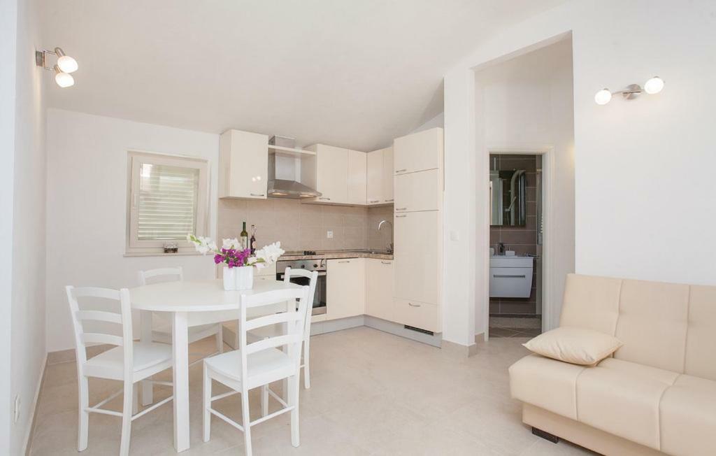 Beautiful Apartment By The Sea Prižba Esterno foto